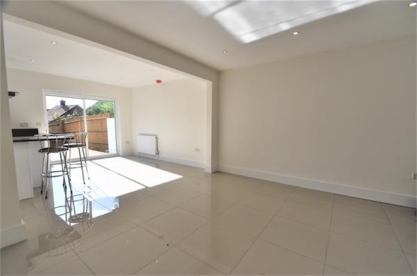 Worcester Crescent, Mill Hill